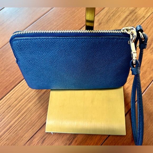 Coach Two-Tone Blue Color-Block Corner-zip Wristlet EUC - Picture 3 of 9